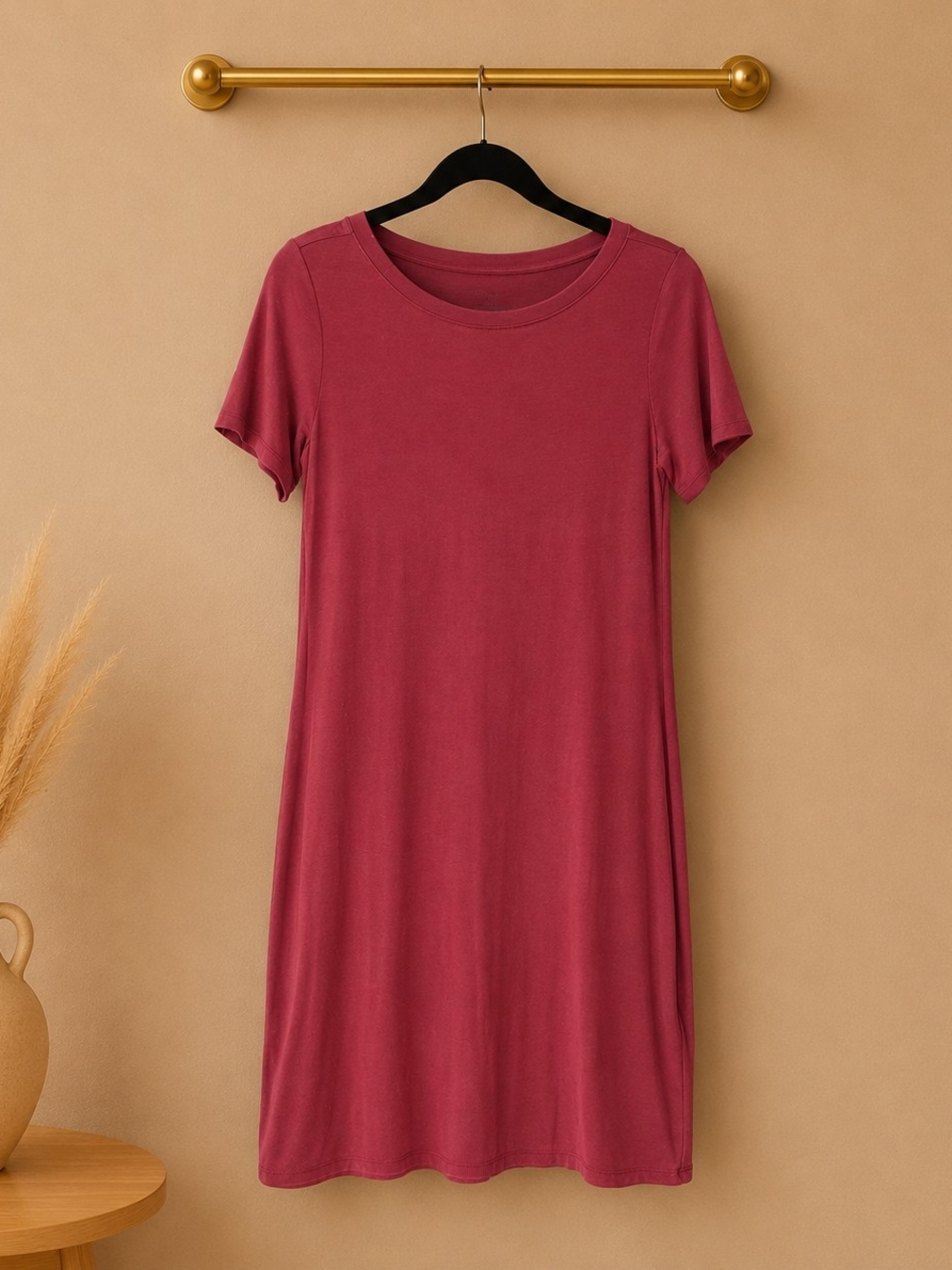 Women’s Short Sleeve Scoop Neck Dress in Deep Berry